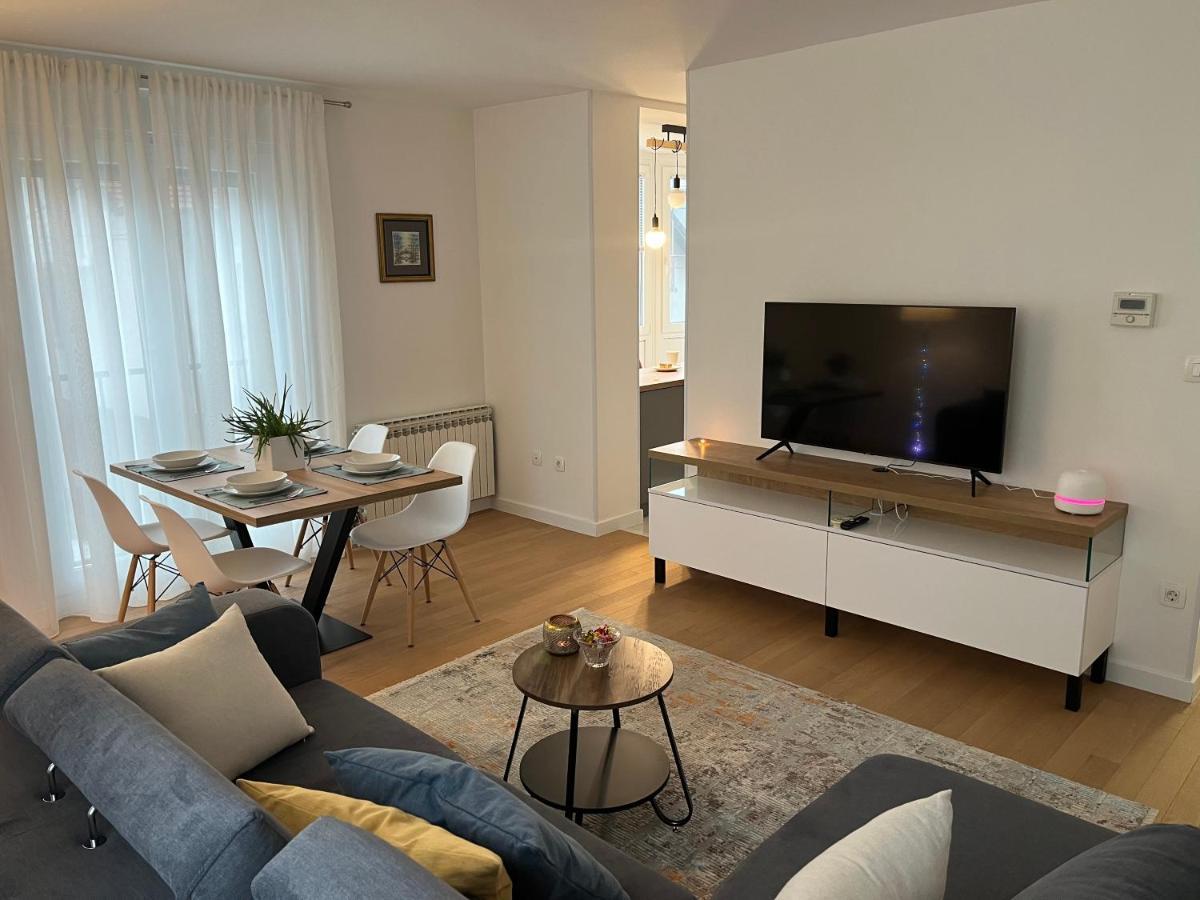 Dela'S Apartment-Zágráb Kültér fotó