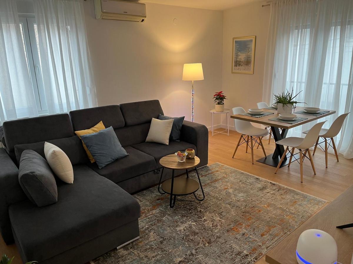 Dela'S Apartment-Zágráb Kültér fotó